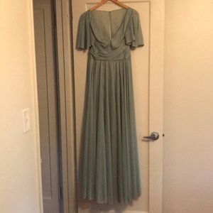 David’s Bridal Bridesmaid Dress Dusty Sage